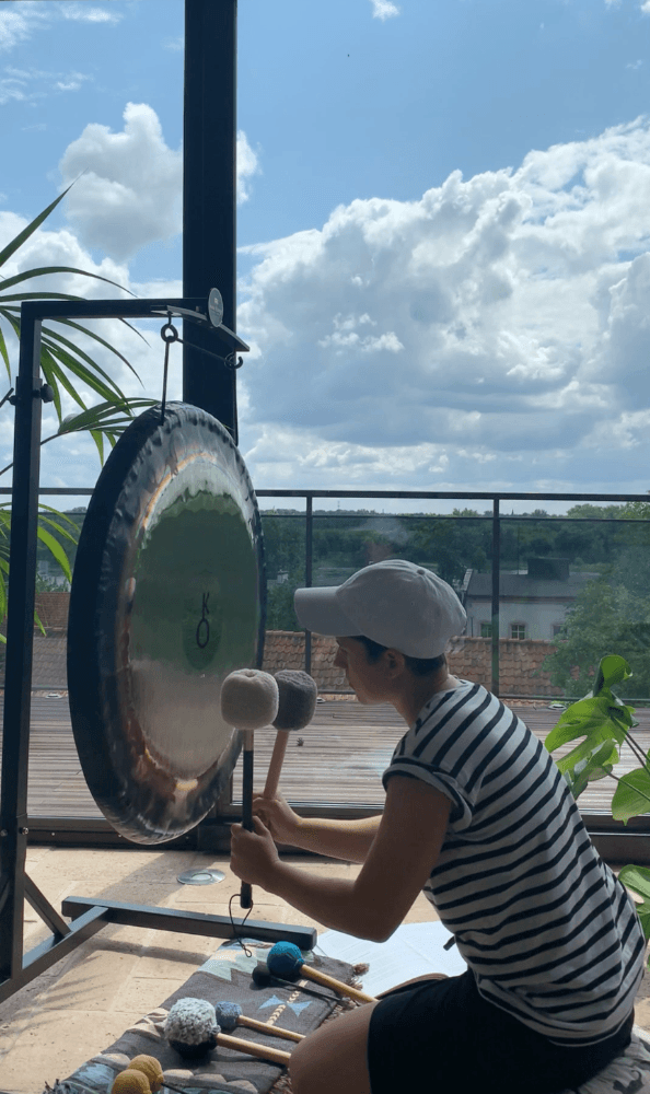 https://d22cr2pskkweo8.cloudfront.net/5f7b46ec-db2f-4acd-a27b-480f7b5ce654