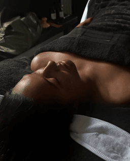 Hydrating Glow Facial